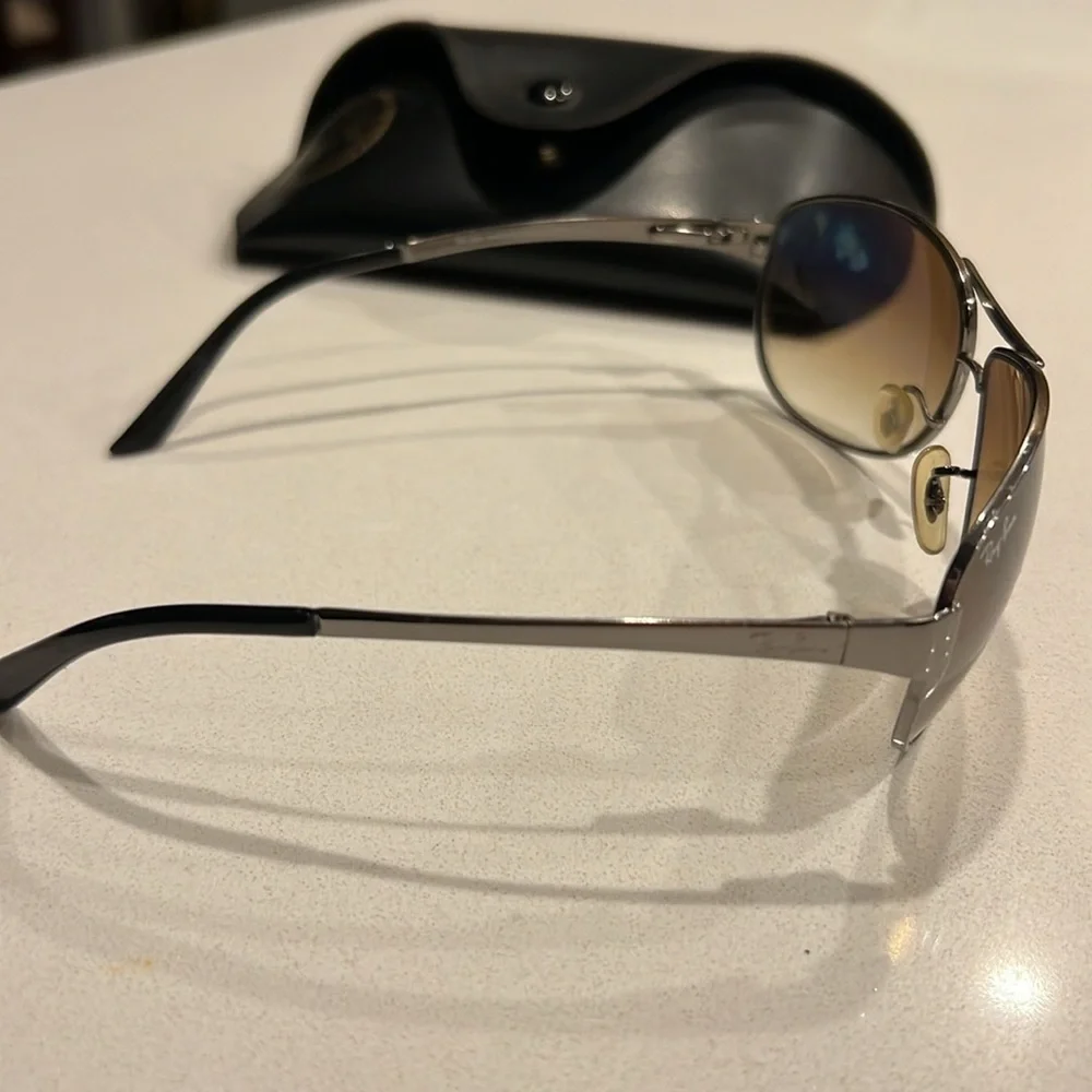 Rayban Men’s Sunglasses - Picture 10 of 10